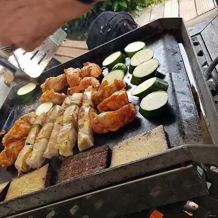 Lovely With Barbecue Terrace And Free Parking On Premises